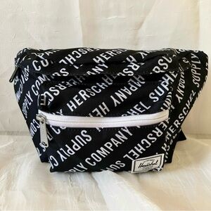 Herschel Supply Co. Seventeen Hip Pack, Waist Belt Bag, Black and White